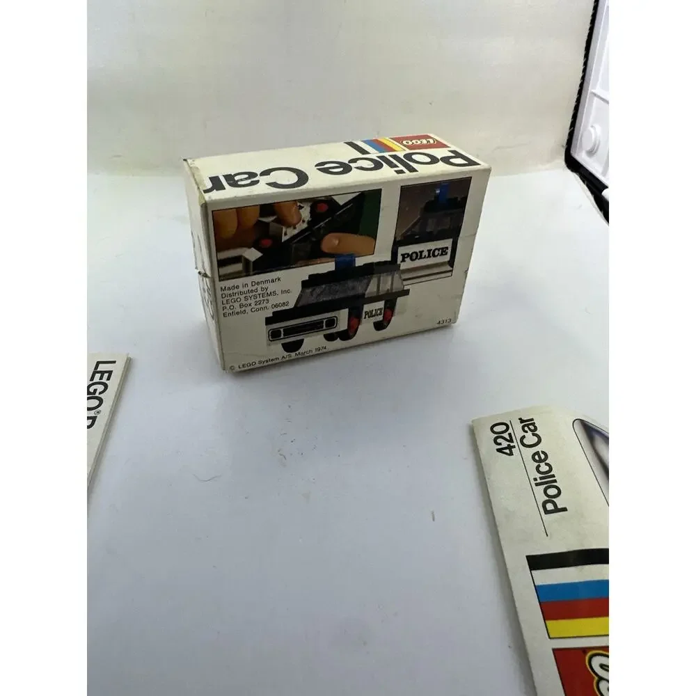 LEGO 420 1974 Police Car 99% Complete Set 15 Pieces Vintage LEGOLAND Vehicle Box